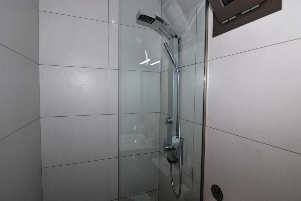 Brand New Cozy Basement Apartment Argostoli  Bagian luar foto